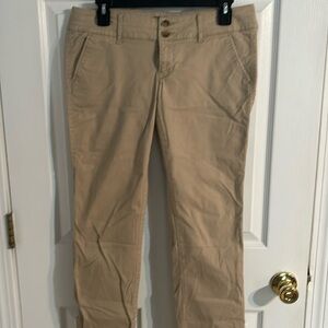 AE women’s khaki pants